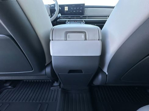 New 2026 Hyundai Santa Fe SE image 19