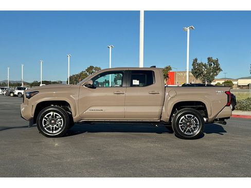 New 2026 Toyota Tacoma TRD Sport AWD/4WD image 7
