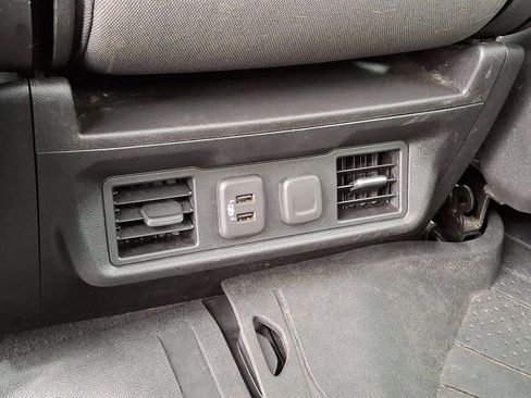 Used 2021 Chevrolet Silverado 1500 RST image 11