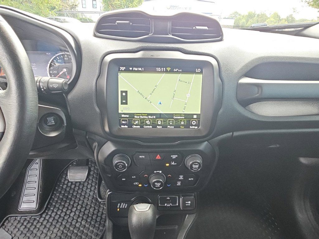 Used 2022 Jeep Renegade Latitude w/ Convenience Group AWD/4WD image 20