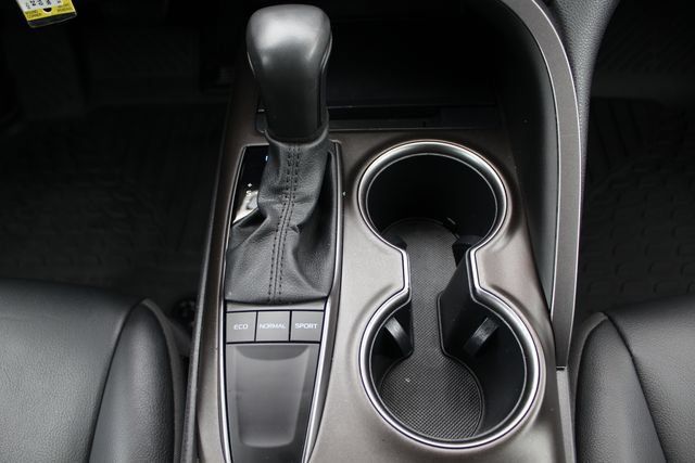 Certified 2024 Toyota Camry SE FWD image 34