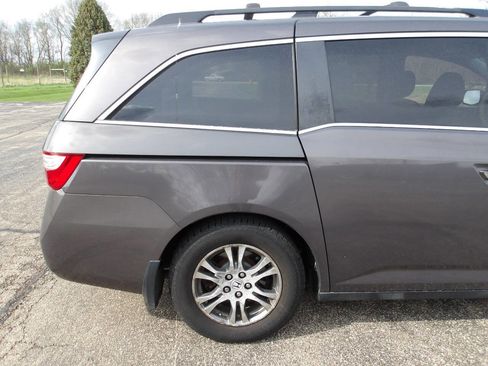 Used 2013 Honda Odyssey EX image 32