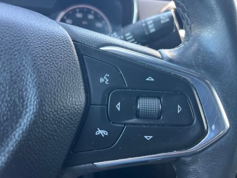 Used 2021 Chevrolet TrailBlazer ACTIV w/ Technology Package AWD/4WD image 14