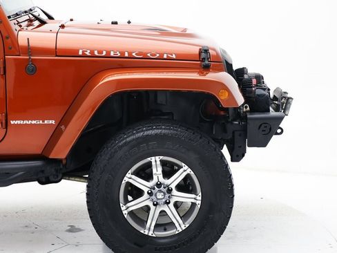 Used 2014 Jeep Wrangler Rubicon w/ Power Convenience Group image 4