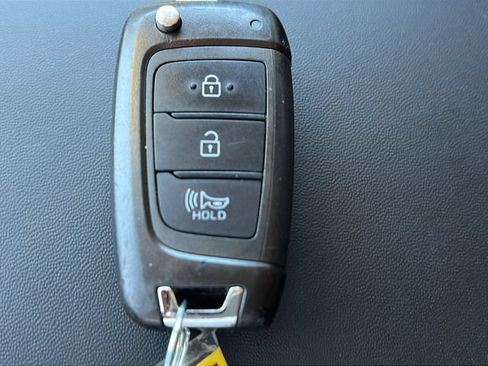 Certified 2023 Hyundai Santa Fe SE FWD image 31