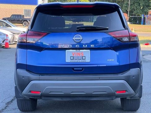 Used 2023 Nissan Rogue S image 3