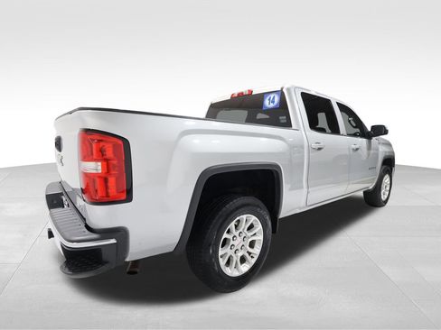 Used 2014 GMC Sierra 1500 SLE w/ Suspension Package, Off-Road image 3