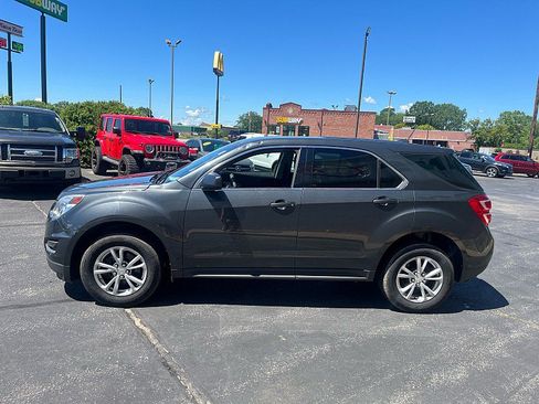 Used 2017 Chevrolet Equinox LS AWD/4WD image 5