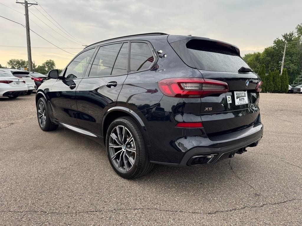 Used 2021 BMW X5 M50i w/ Dynamic Handling Package AWD/4WD image 7