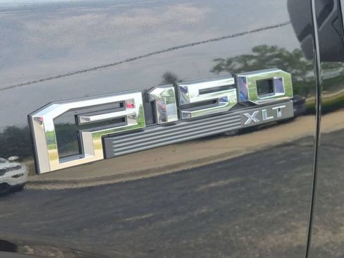Used 2019 Ford F150 XLT w/ Equipment Group 302A Luxury AWD/4WD image 10