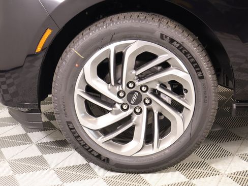 New 2026 Lincoln Navigator Reserve AWD/4WD image 20