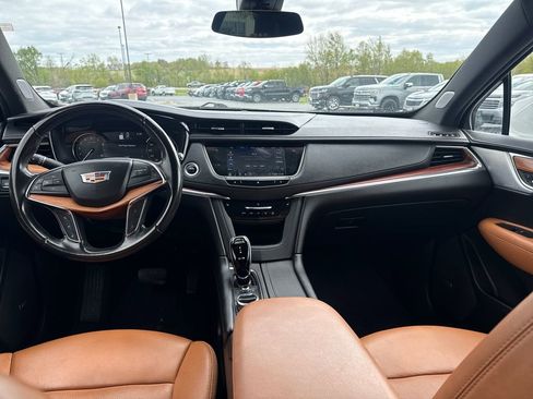 Certified 2020 Cadillac XT5 Premium Luxury AWD/4WD image 11