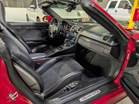 Used 2015 Porsche Boxster GTS image 24