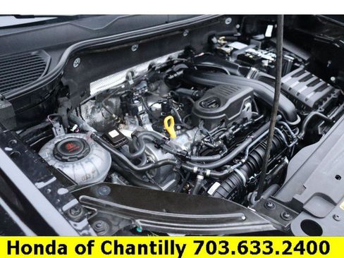 Used 2024 Volkswagen Taos SE image 33