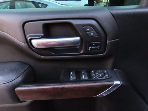 Used 2022 GMC Sierra 2500 Denali w/ Denali Ultimate Package image 25