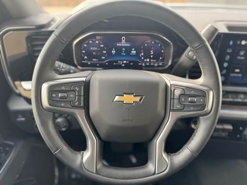 Used 2025 Chevrolet Silverado 2500 LT w/ Convenience Package AWD/4WD image 21