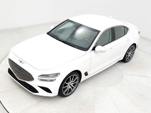 Used 2023 Genesis G70 2.0T AWD/4WD image 13