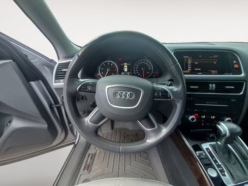 Used 2015 Audi Q5 2.0T Premium Plus w/ Technology Package AWD/4WD image 12