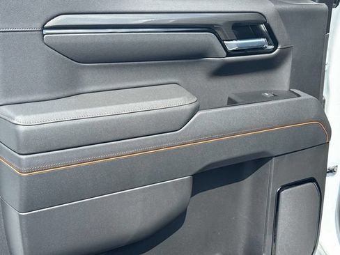 New 2026 GMC Sierra 1500 AT4 w/ AT4 Premium Package AWD/4WD image 11