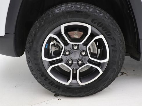 Used 2022 Jeep Grand Cherokee Trailhawk w/ Advanced Protech Group II image 9