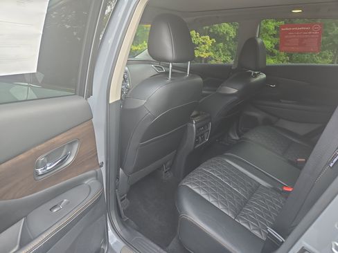 Certified 2024 Nissan Murano Platinum w/ Cargo Package image 28