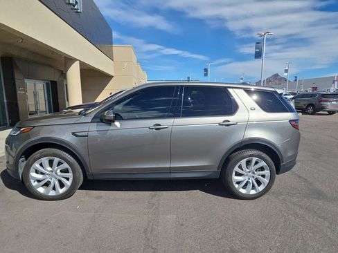 Used 2023 Land Rover Discovery Sport SE image 5