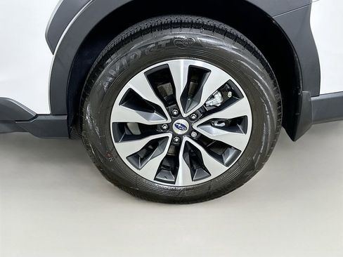 Used 2024 Subaru Outback Touring w/ Popular Package #2 AWD/4WD image 24