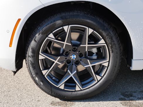 New 2026 BMW X3 xDrive30i w/ Premium Package AWD/4WD image 4