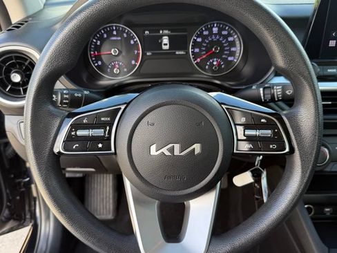 Used 2023 Kia Forte LXS FWD image 15