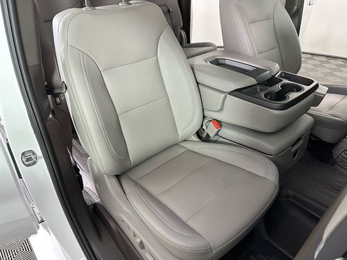 Used 2023 GMC Sierra 1500 SLT image 32