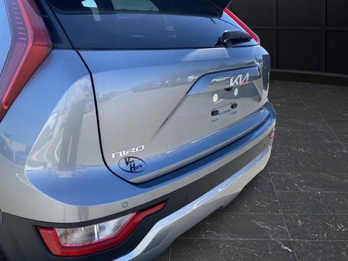 New 2026 Kia Niro EX FWD image 43