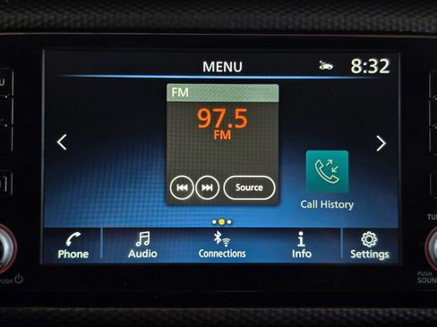 Used 2024 Nissan Kicks SV FWD image 13