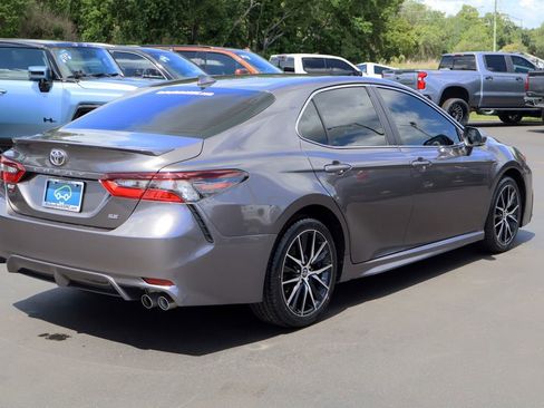 Used 2023 Toyota Camry SE FWD image 9