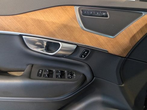 Used 2024 Volvo XC90 B5 Plus w/ Protection Package Premier image 12