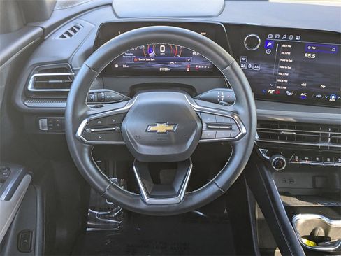 Certified 2025 Chevrolet Traverse LT image 13