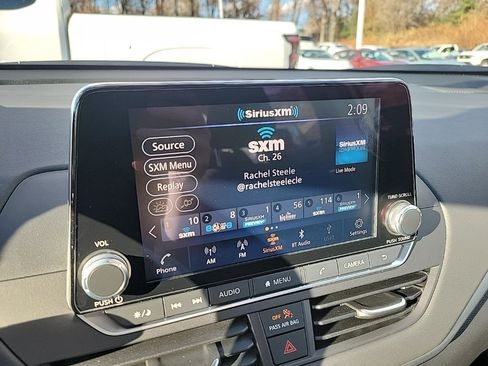 Certified 2025 Nissan Altima 2.5 S image 12