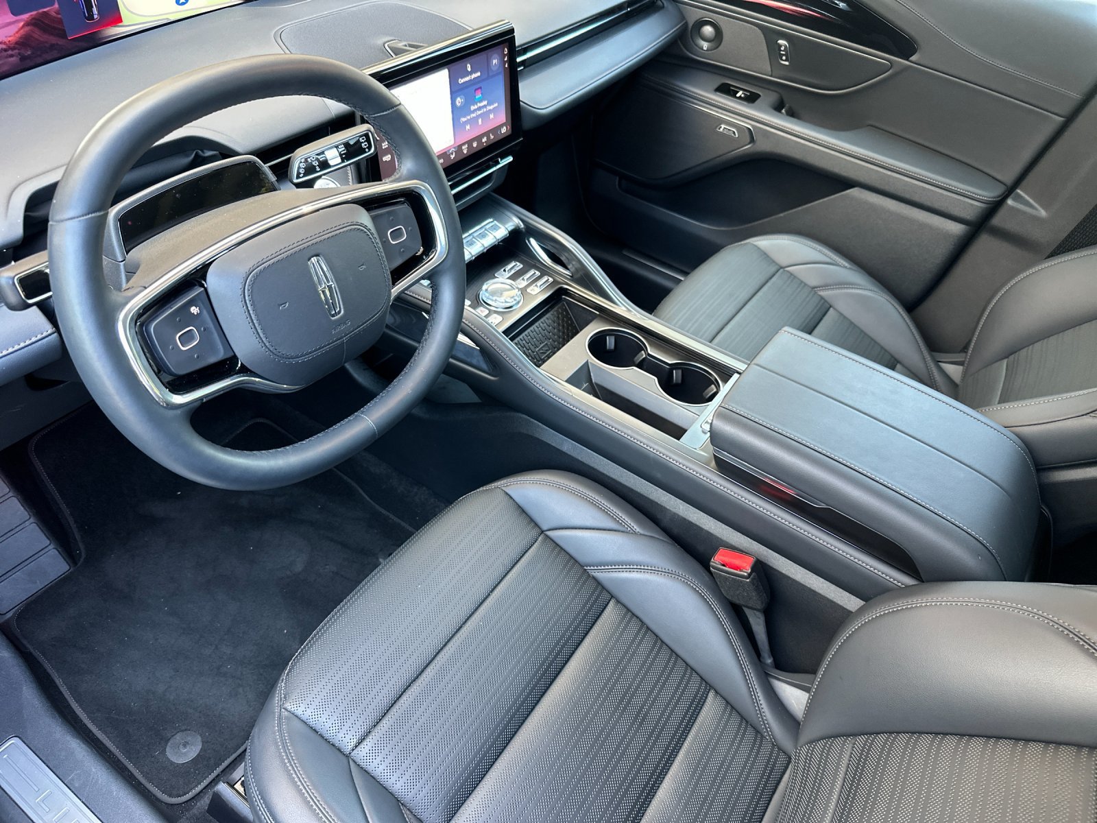 Used 2026 Lincoln Nautilus Reserve w/ Jet Appearance Package AWD/4WD image 9