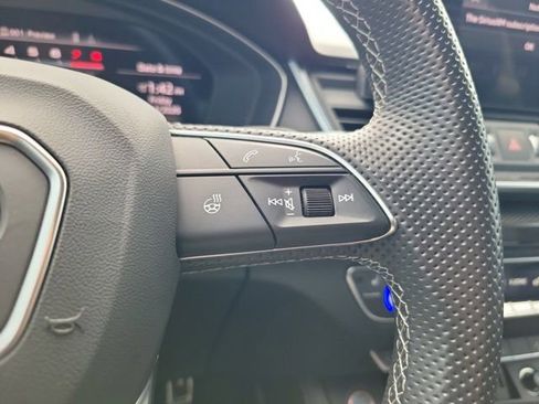 Used 2021 Audi SQ5 Premium Plus w/ Premium Plus Package image 23