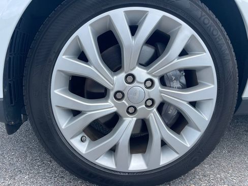 Used 2018 Land Rover Range Rover Supercharged AWD/4WD image 36