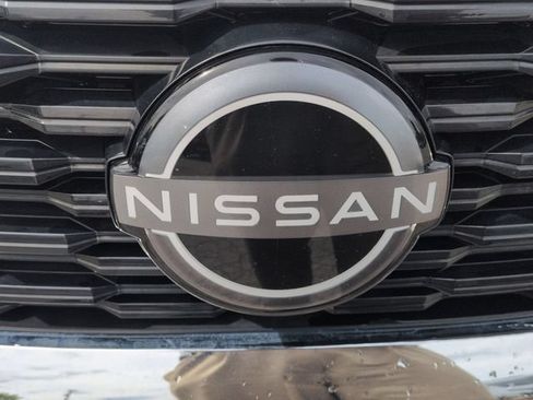Used 2023 Nissan Rogue SV AWD/4WD image 31