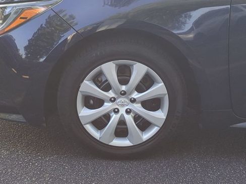 Used 2023 Toyota Corolla LE FWD image 10