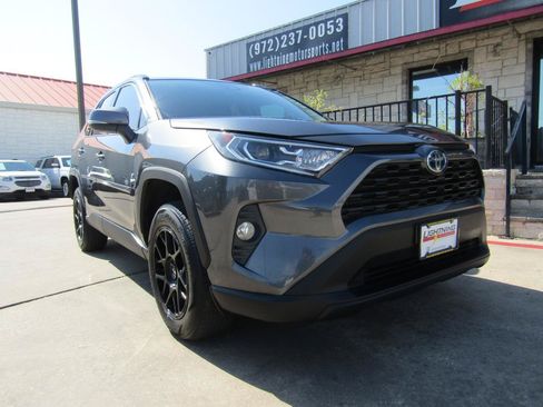 Used 2021 Toyota RAV4 XLE w/ Convenience Package AWD/4WD image 6