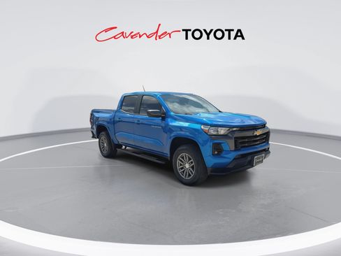 Used 2024 Chevrolet Colorado LT w/ LT Convenience Package RWD image 2