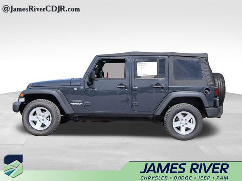 Used 2017 Jeep Wrangler Unlimited Sport w/ Quick Order Package 24S AWD/4WD image 2