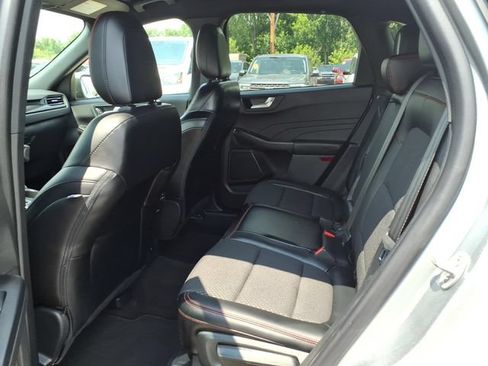 Certified 2024 Ford Escape ST-Line w/ Tech Pack #1 AWD/4WD image 9