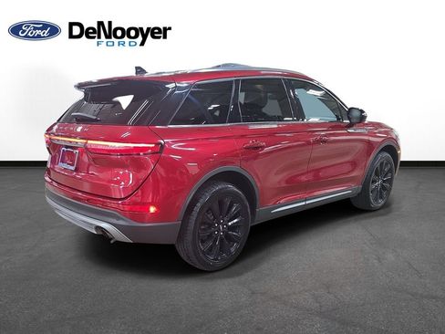 Used 2020 Lincoln Corsair Reserve w/ Elements Package AWD/4WD image 6