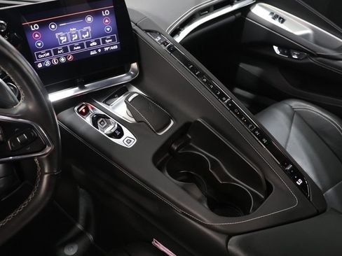 Used 2020 Chevrolet Corvette Stingray Coupe RWD image 28