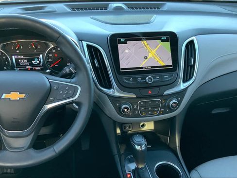 Used 2018 Chevrolet Equinox Premier image 6