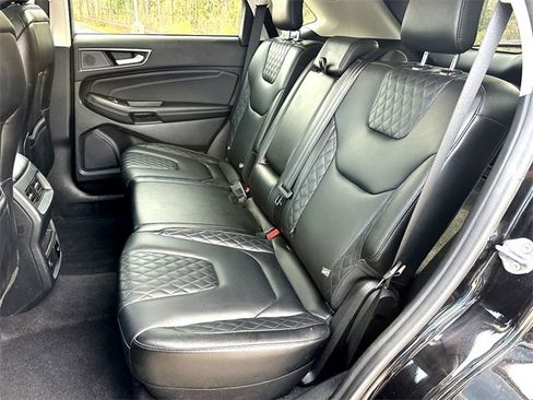 Used 2024 Ford Edge Titanium image 18