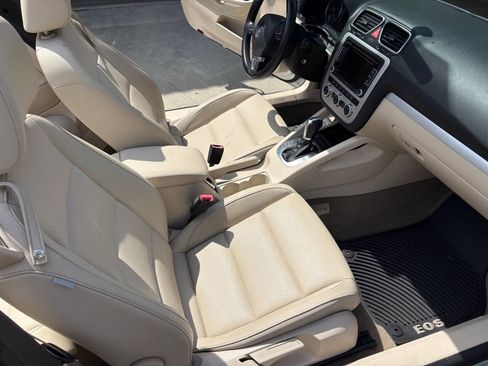 Used 2013 Volkswagen Eos Komfort image 50